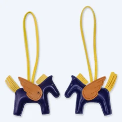 Charm ngựa đeo túi HAVIAS