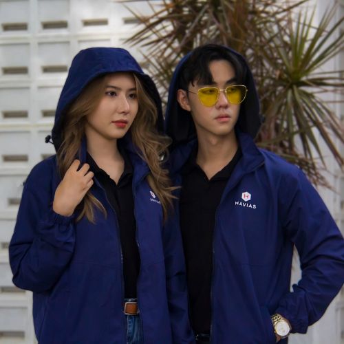 Áo Khoác Đồng Phục – Bảo Vệ Và Tạo Cá Tính