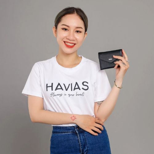 Áo Thun Cổ Tròn – Linh Hoạt Và Hiện Đại