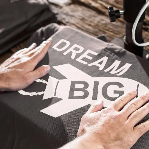 Kiểm Tra Kỹ Mẫu Trước Khi Sản Xuất Hàng Loạt