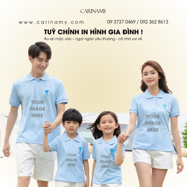Gia đình 4 người tạo dáng chụp hình trên bãi biển với áo thun gia đình đi biển cùng kiểu